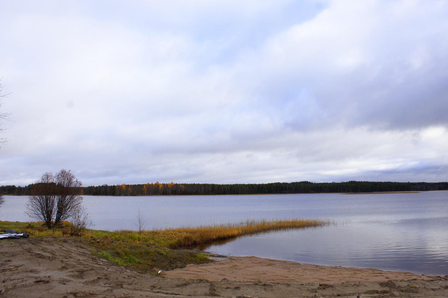 Syksyinen Sotkamojärvi.